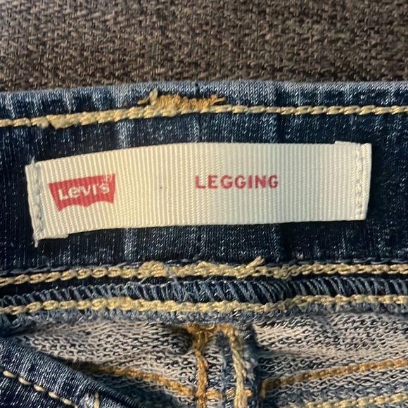 Toddler girls, Levi’s leggings, size 2T - Picture 4 of 5